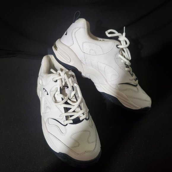 Men's Turntec Leather White w/ Navy Trim Sneakers, Size 8 - Picture 1 of 10